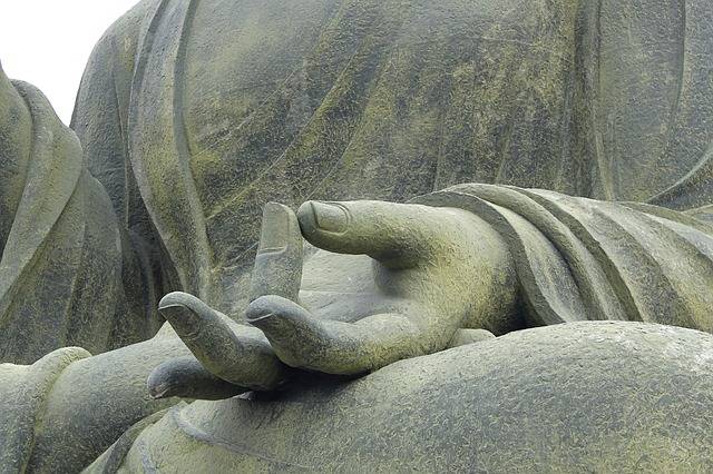 meditation-857916_640.jpg