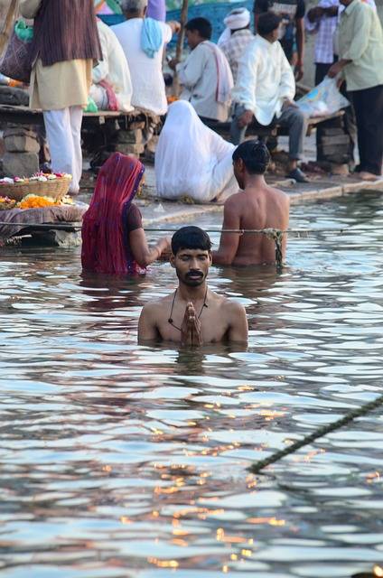 varanasi-787731_640.jpg